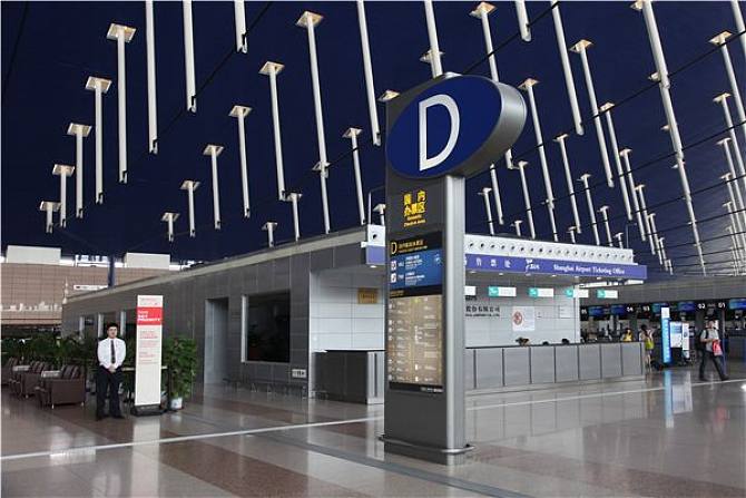 上海生和國際機場全鋼防靜電地板