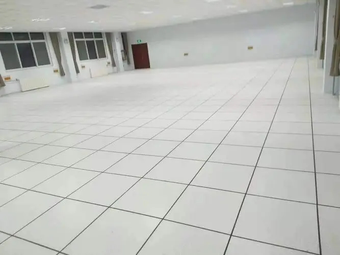 學校防靜地板用哪種更好？